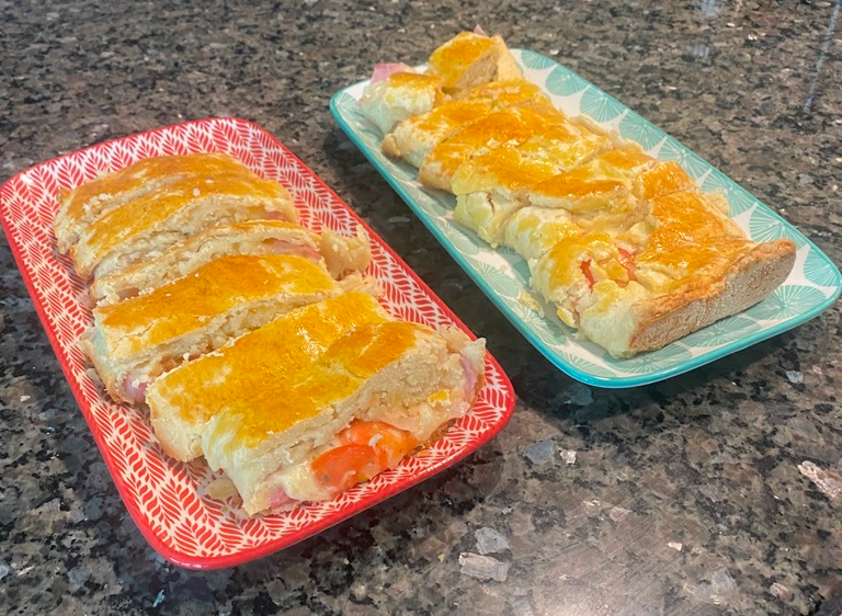 Roll pizza in coloring plates