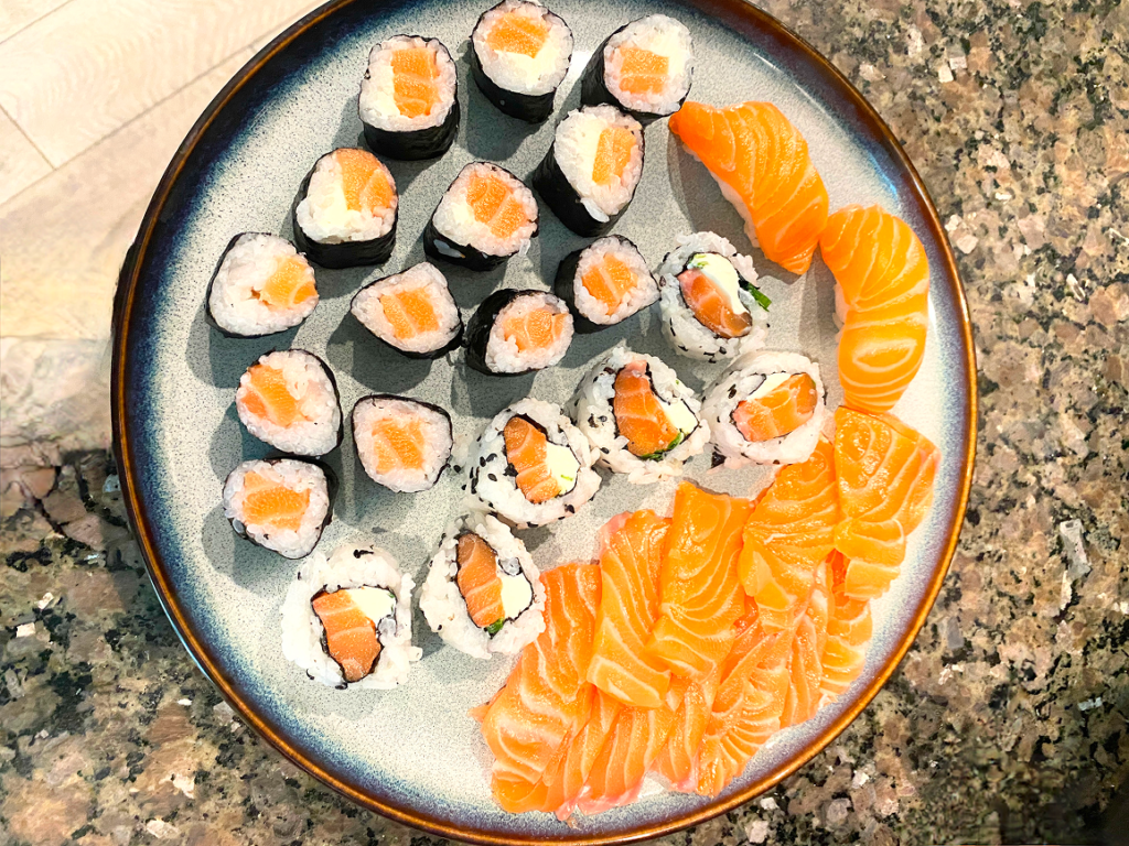 A plate with many sushis
