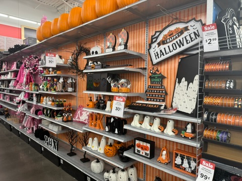 Halloween itens in Michaels