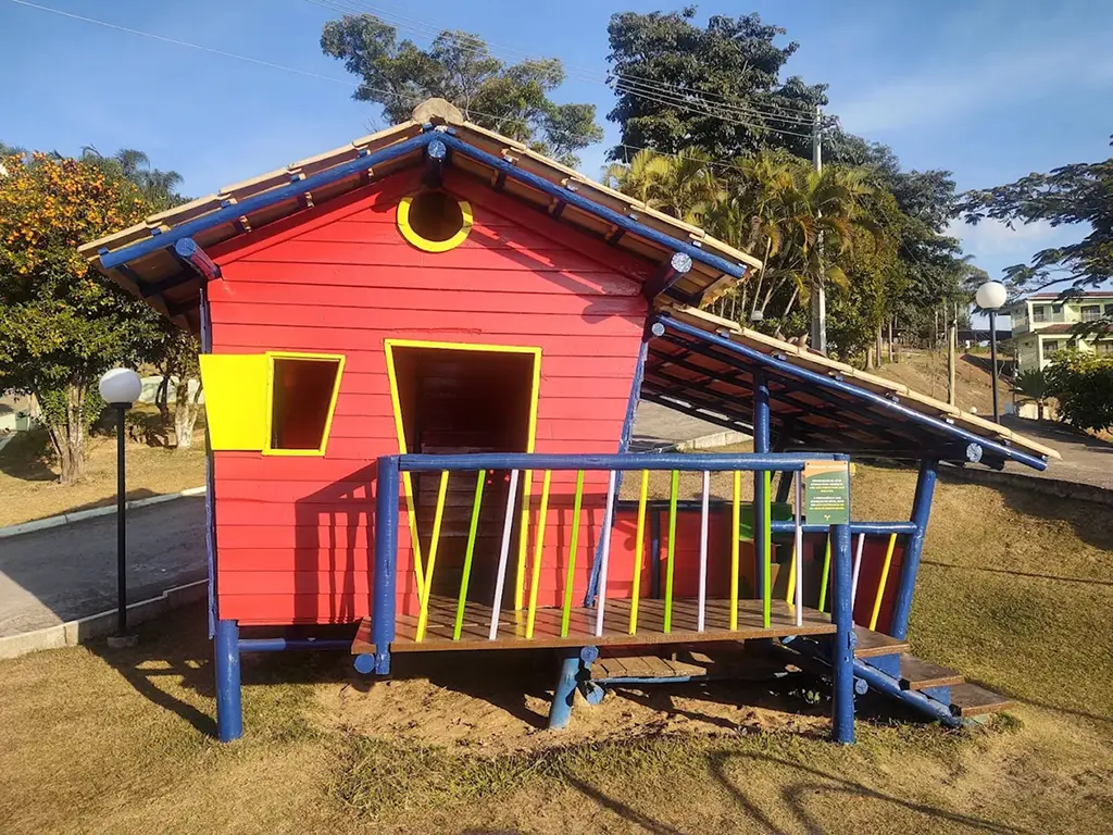 Brazilian Resorts: Colorful playhouse for kids at the family-friendly resort